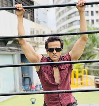 Actor Kabbir A Fitness Enthusiast Committed To Health And Wellness