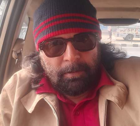 Director Neeraj Sahai Has Recently Honoured With  The Hindustan Ratna Award For The Film UP FILES