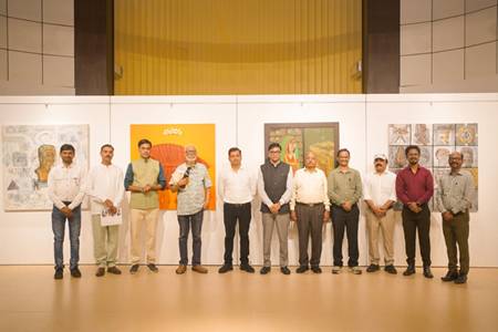 FRAGMENTS OF SILENCE An Art Exhibition By 6 Contemporary Renowned Artists In Jehangir Art Gallery