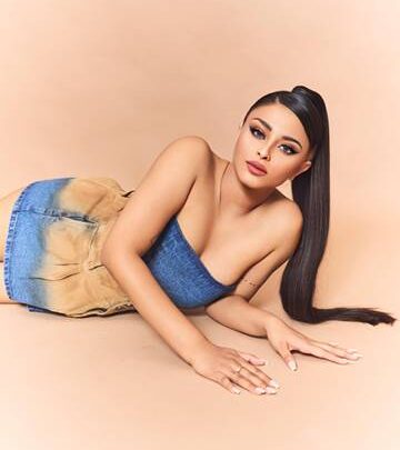 Where Elegance Meets Edge: Xishmiya Brown Reigns Supreme