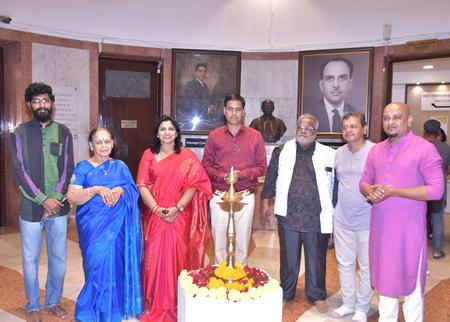 “Between Form And Silence” Recent Works By Artist Asha Shetty In Jehangir Art Gallery