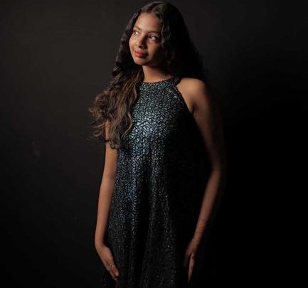 “Kerala’s Rising Star Anna Elizabeth Expands Her Stage Journey”