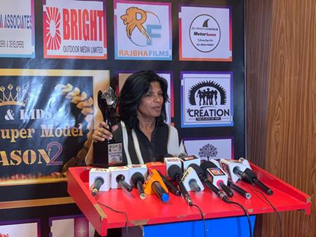 Dehradun Devbhoomi Filmcity Director Jimmy Singh  Was Honoured With The Youth Icon Indian Award 2026